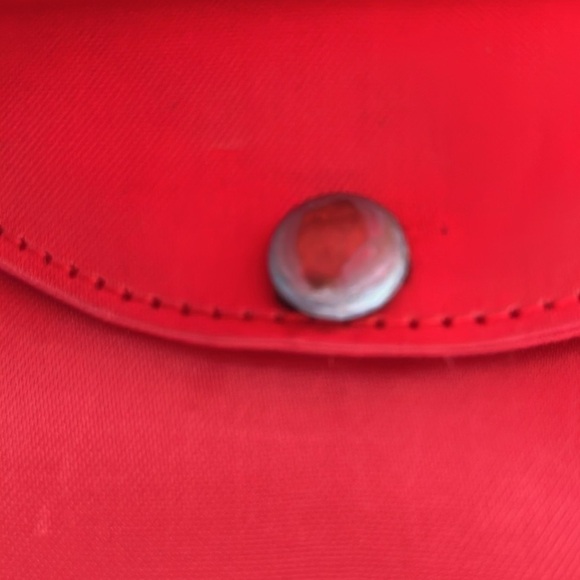 Vintage: HATO HASI Embroidered Red Silk Bi-Fold Wallet - Picture 8 of 10